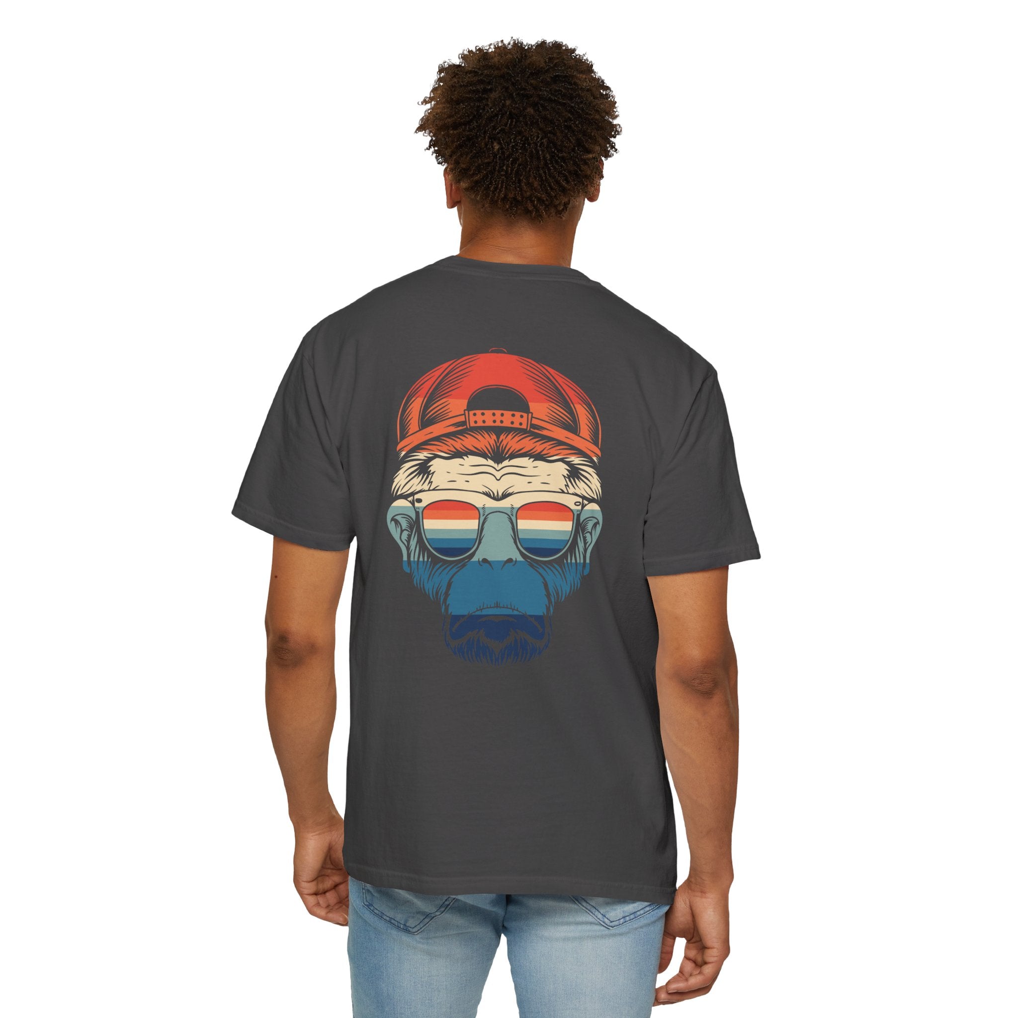 Retro Monkey Graphic T-Shirt, Unisex Casual Tee, Perfect for Summer, Gifts for Animal Lovers, Beachwear, Fun Retro Style