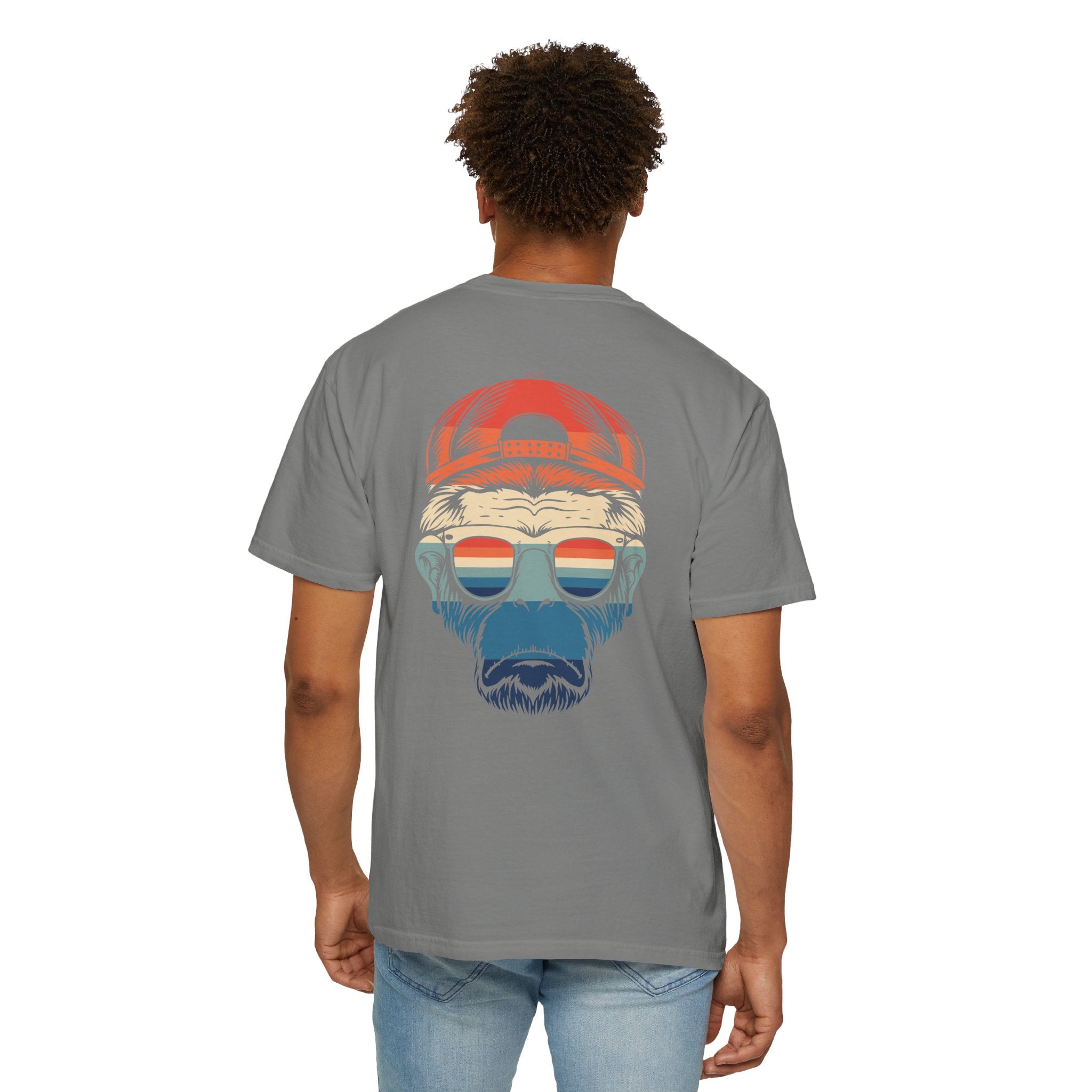Retro Monkey Graphic T-Shirt, Unisex Casual Tee, Perfect for Summer, Gifts for Animal Lovers, Beachwear, Fun Retro Style
